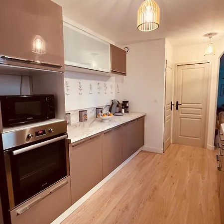 Maison Familiale 8 Pers - Proche Nimes - Clim - Jardin *